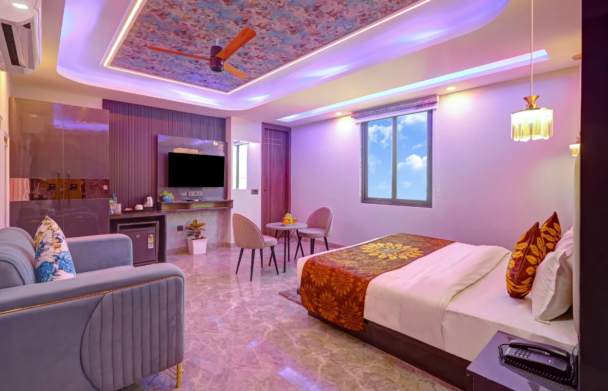  Hotel 3 Image 6