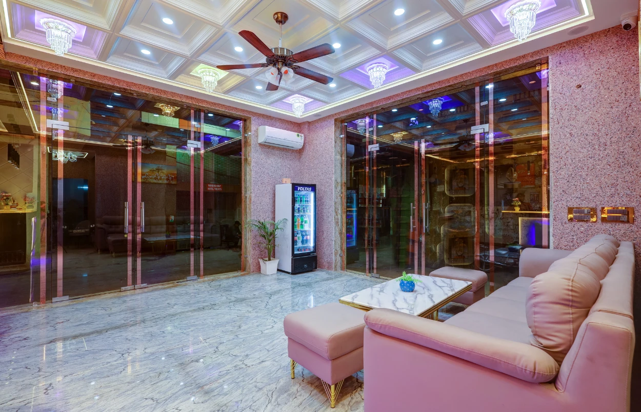  Hotel 3 Image 5