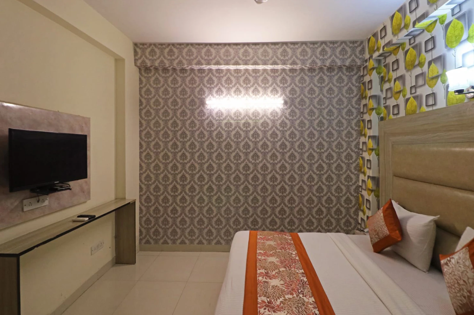  Hotel 3 Image 6
