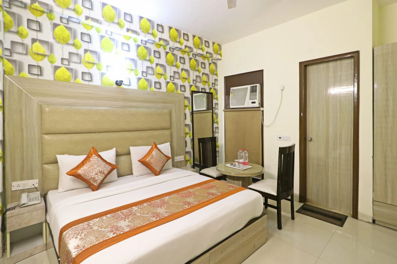  Hotel 3 Image 6
