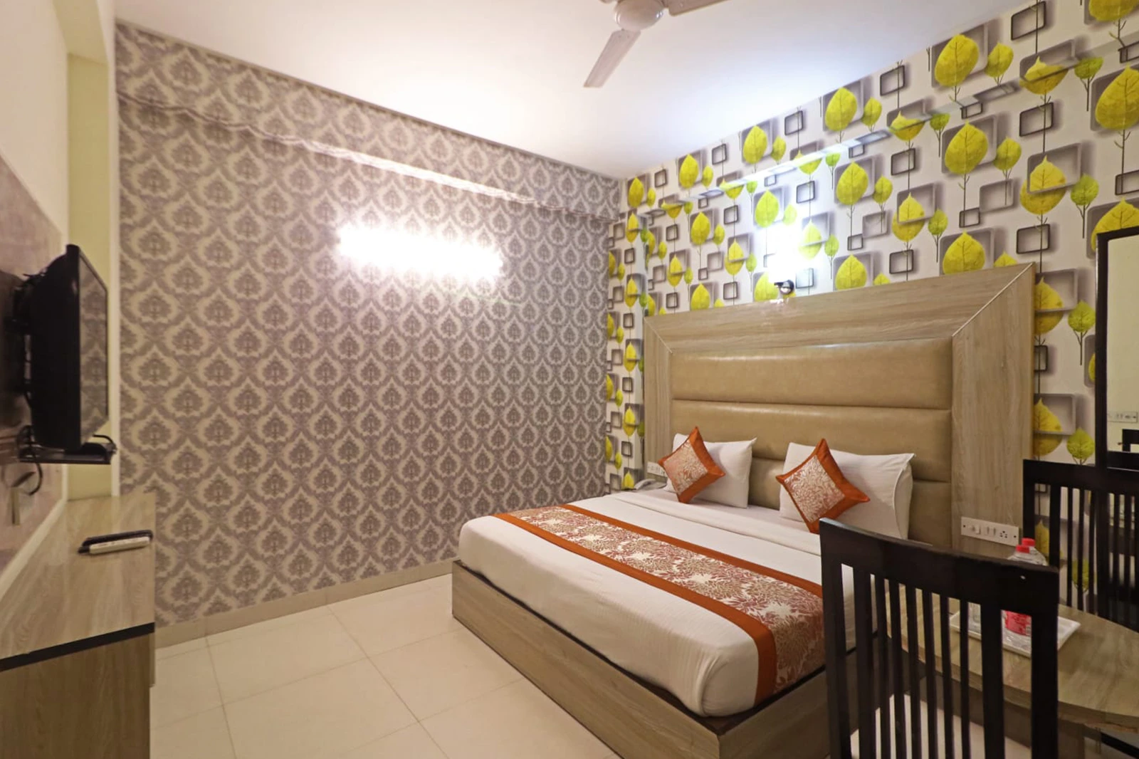  Hotel 3 Image 6