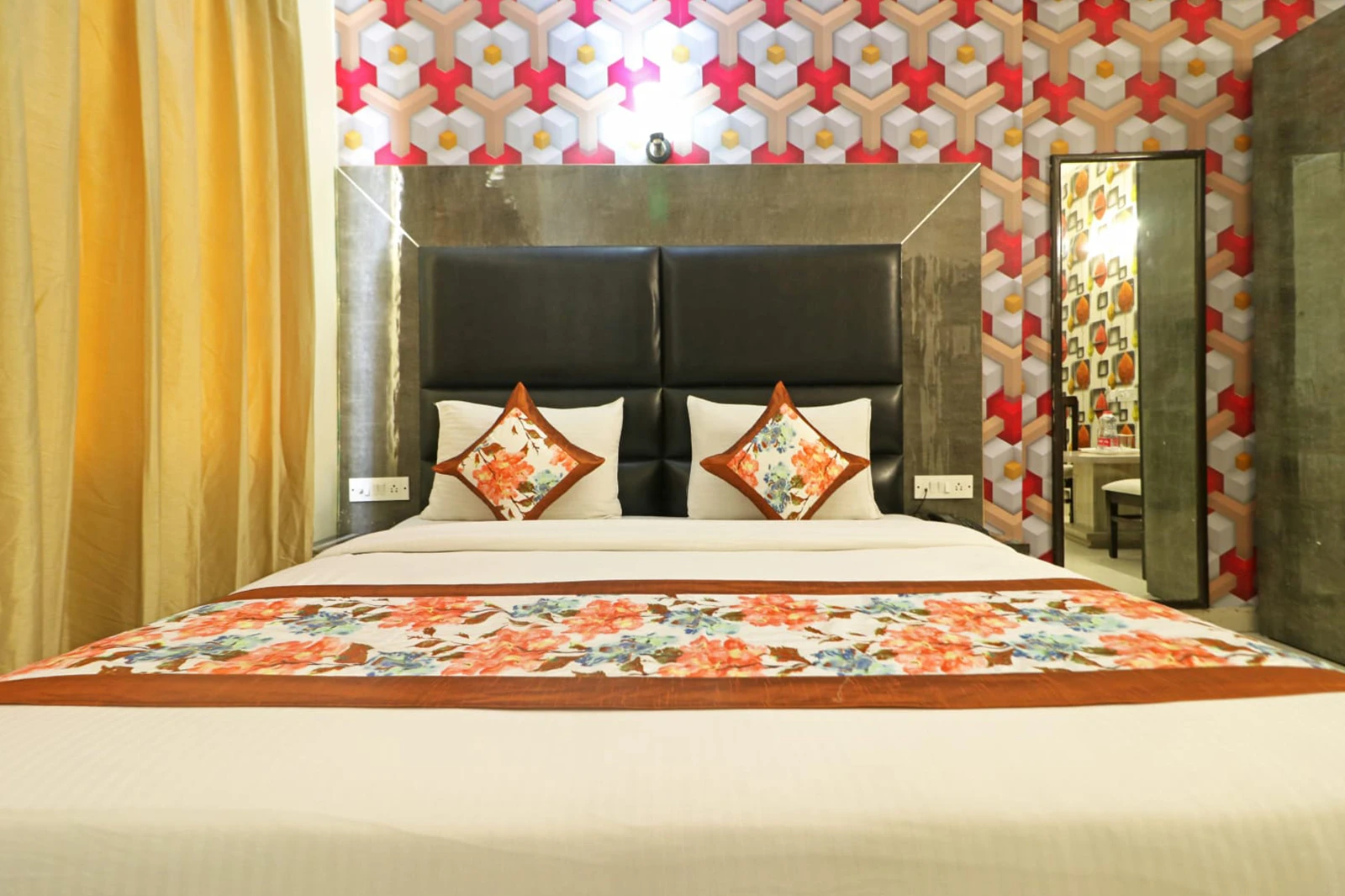  Hotel 3 Image 5