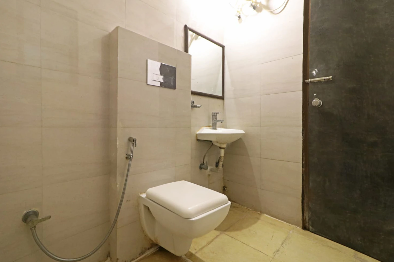 Hotel 3 Image 6