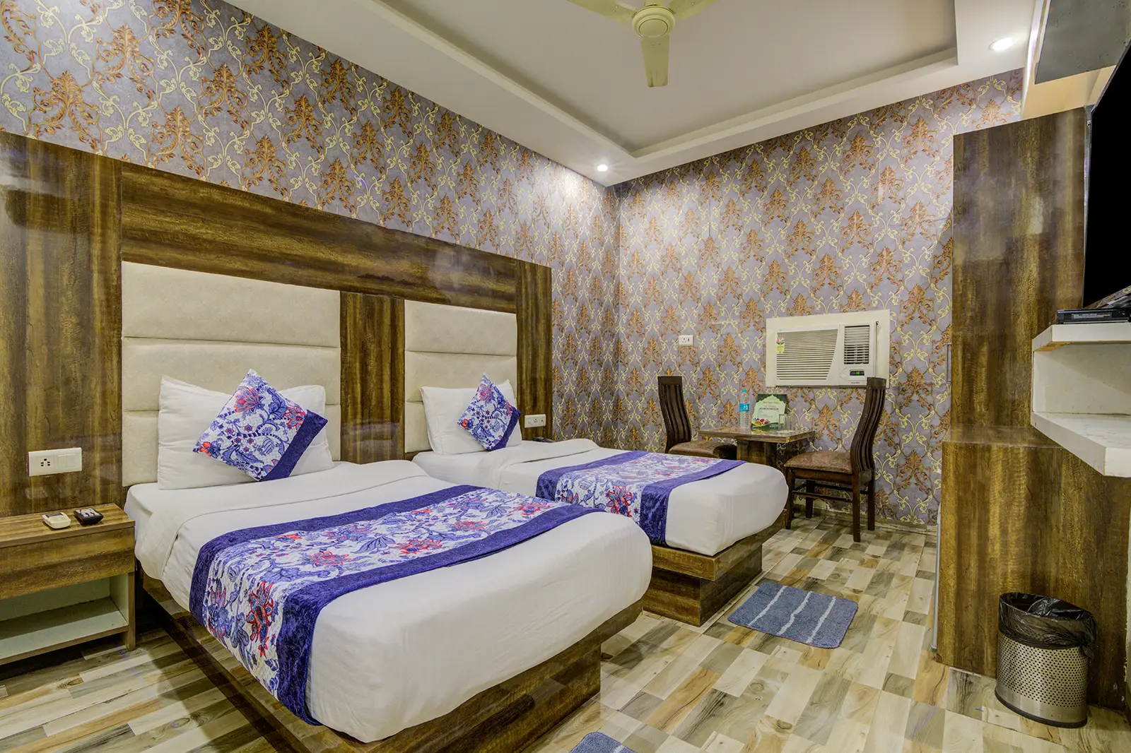  Hotel 3 Image 6