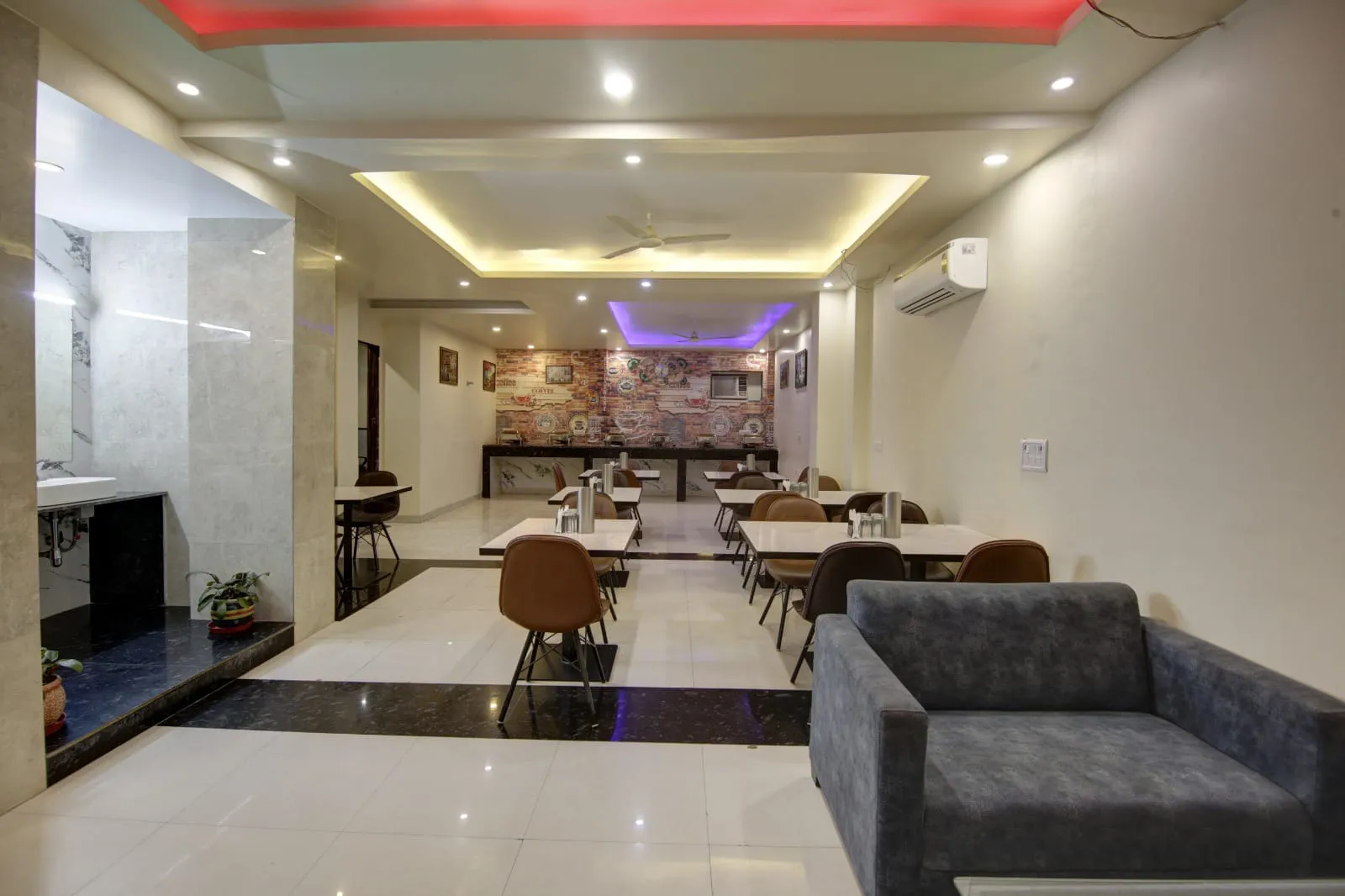  Hotel 3 Image 5