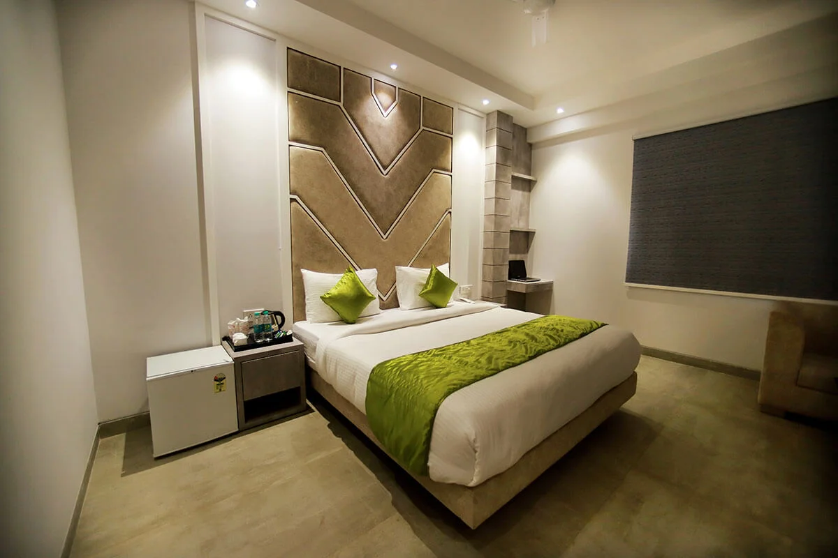  Hotel 3 Image 6